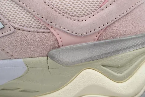 New Balance 9060 Pink Haze – photo 5