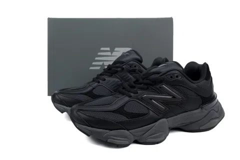 New Balance 9060 Triple Black Leather – photo 6