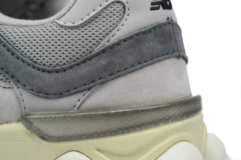 New Balance 9060 Light Grey – photo 5