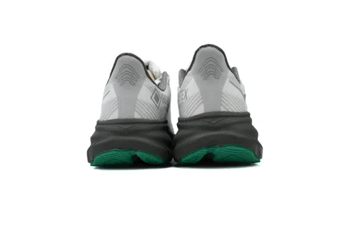 HOKA Clifton 9 Stealth Tech Pack – photo 3