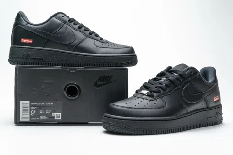 Supreme x Nike Air Force 1 Low Triple Black – photo 11