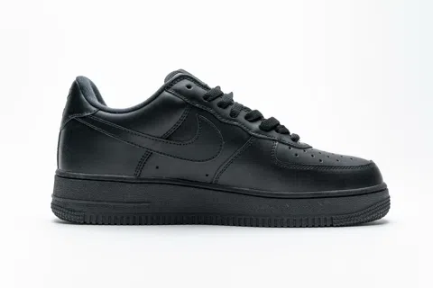 Supreme x Nike Air Force 1 Low Triple Black – photo 3