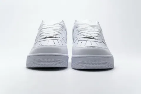 Supreme x Nike Air Force 1 Low Triple White – photo 9