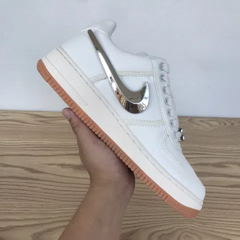 Travis Scott x Nike Air Force 1 Low Sail – photo 3