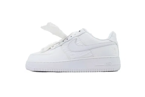 Nike Air Force 1 Low Bow