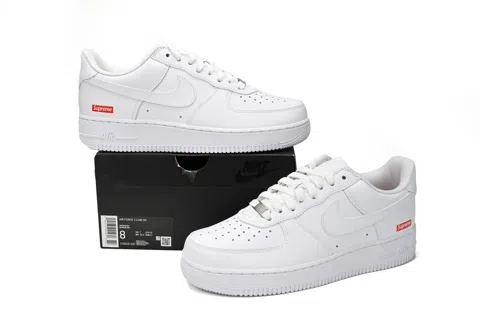 Supreme x Nike Air Force 1 Low Triple White – photo 9