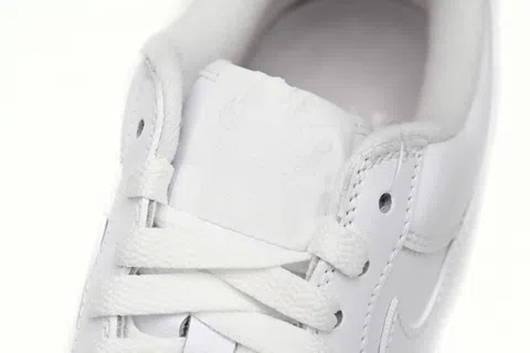 Supreme x Nike Air Force 1 Low Triple White – photo 6