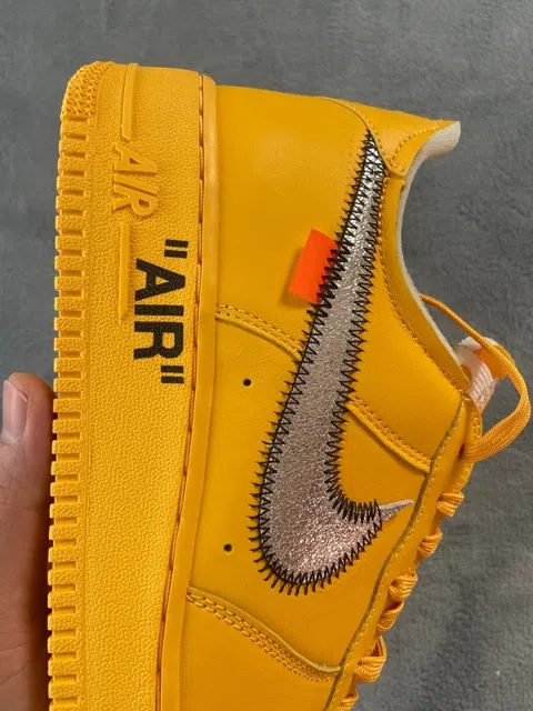 Off-White x Nike Air Force 1 Low Yellow – photo 9