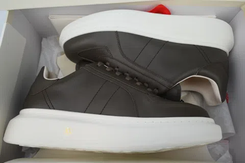 Alexander McQueen Oversized Sneaker Black/White – photo 8
