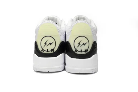 Air Jordan 3 White/Black – photo 3