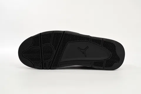 Air Jordan 4 Black Patent – photo 6