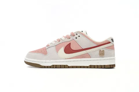 Nike SB Dunk Low Year of the Rabbit