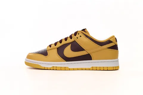 Supreme x Nike SB Dunk Low Yellow/Burgundy