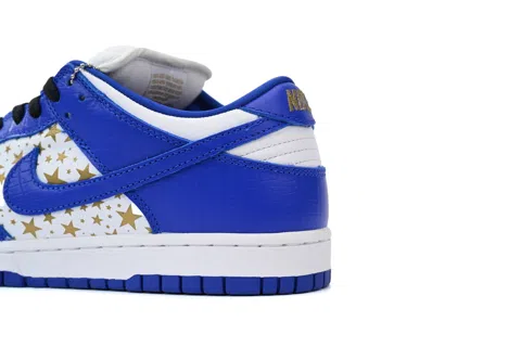 Supreme x Nike SB Dunk Low Hyper Royal – photo 7