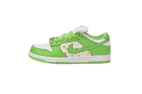 Supreme x Nike SB Dunk Low Mean Green – photo 3