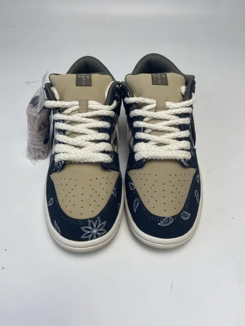 Travis Scott x Nike SB Dunk Low Paisley – photo 7