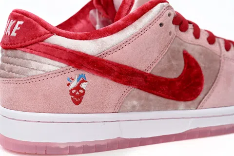 Nike SB Dunk Low Valentine Pink – photo 6