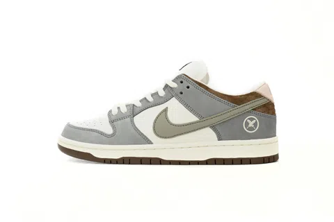 Nike Dunk Low Champion
