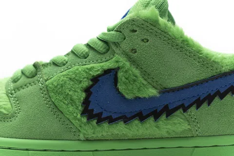 Nike SB Dunk Low Green Bear – photo 9