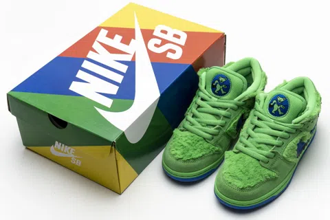 Nike SB Dunk Low Green Bear – photo 12