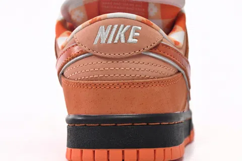 Concepts x Nike SB Dunk Low Orange Lobster – photo 5