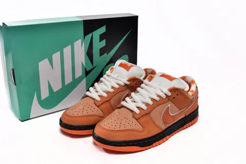Concepts x Nike SB Dunk Low Orange Lobster – photo 12