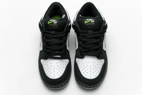 Staple x Nike SB Dunk Low Panda Pigeon – photo 6