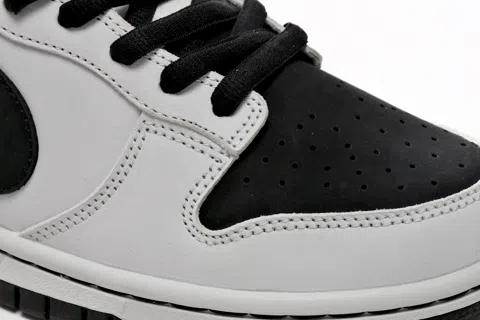 Nike SB Dunk Low Black/White – photo 7