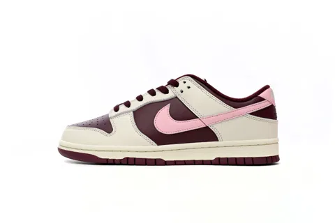 Nike Dunk Low Valentine