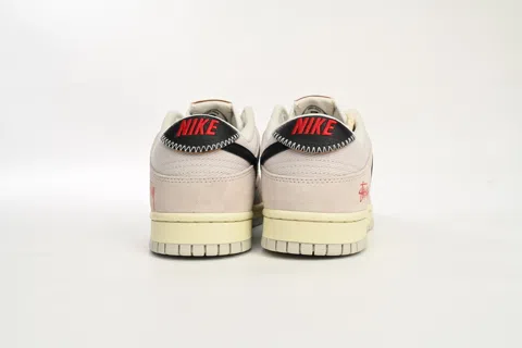 Stussy x Nike SB Dunk Low Stussy – photo 4