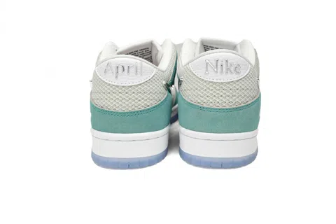 Nike Dunk Low Frozen Rose – photo 3