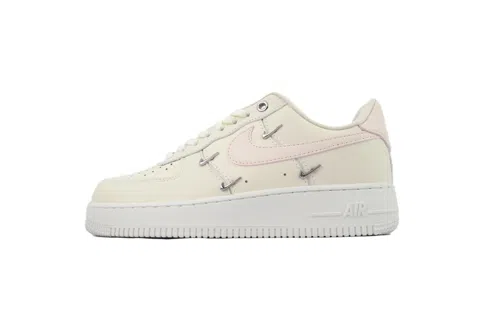 Nike Air Force 1 Low 07 Lx