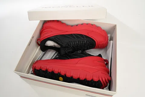 Moncler Trailgrip Black/Red – photo 12