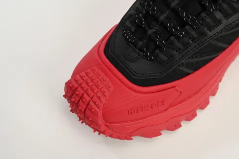 Moncler Trailgrip Black/Red – photo 9