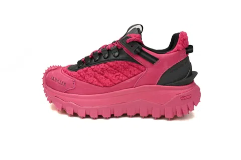Moncler Trailgrip Black/Pink