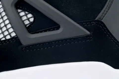 Air Jordan 4 White Thunder – photo 5
