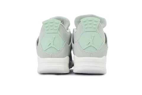 Air Jordan 4 Abundance / Seafoam – photo 3