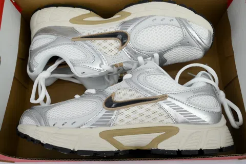 Nike V5 RNR Parachute Beige Metallic Pewter – photo 8