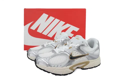 Nike V5 RNR Parachute Beige Metallic Pewter – photo 6