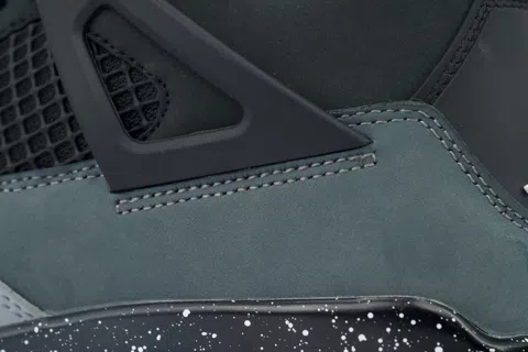 Air Jordan 4 Fear – photo 5