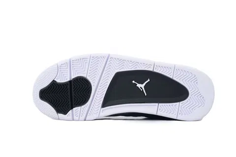 Air Jordan 4 Fear – photo 4