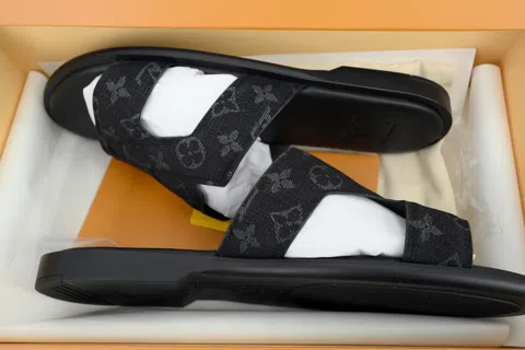 Louis Vuitton Oasis Mule Black – photo 9