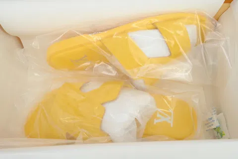 Louis Vuitton Oasis Mule Yellow – photo 9