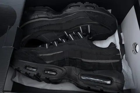 CDG x Nike Air Max 95 Black – photo 8