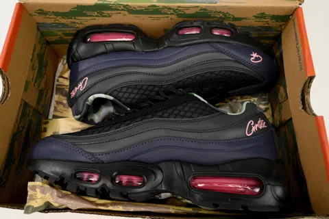 Corteiz x Nike Air Max 95 Pink Beam – photo 8