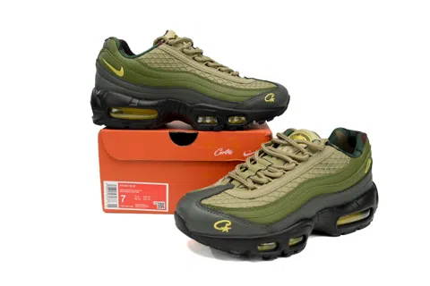 Corteiz x Nike Air Max 95 Gutta Green – photo 7