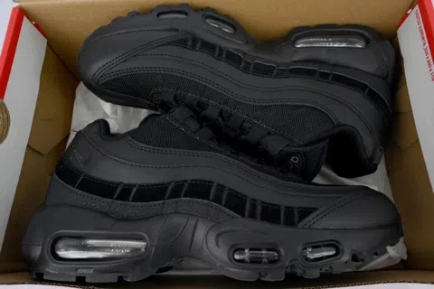 Nike Air Max 95 Triple Black – photo 8