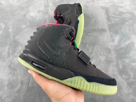 Nike Air Yeezy Solar Red – photo 5