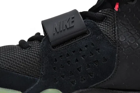 Nike Air Yeezy Solar Red – photo 10