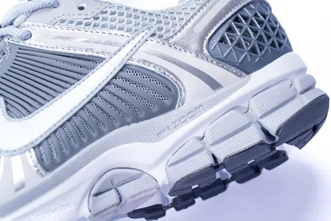 Nike Zoom Vomero 5 Wolf Grey – photo 5